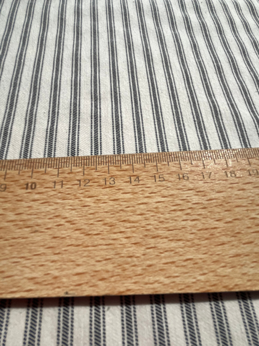 Heavy Weight Softened Cotton Fabric By The Yard - Upholstery Striped 280/m2
