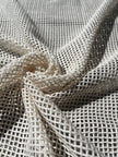 Tissu biologique doux en coton maillé, blanc écru - options de couleur noire disponibles, tissu en maille fluide transparent et doux.