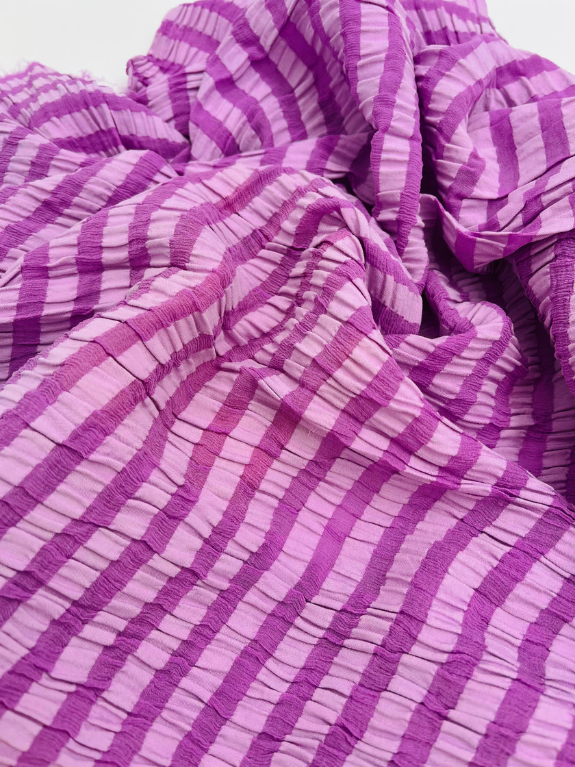 Stretchy Gingham Patterned Silk, Plaid Silk, Crinkle Silk, Seersucker Silk.
