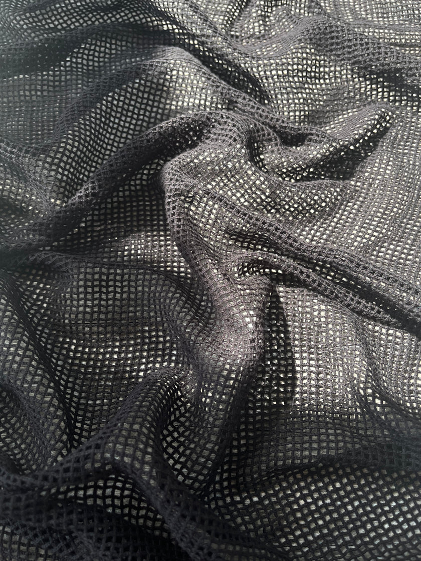 Tissu biologique doux en coton maillé, blanc écru - options de couleur noire disponibles, tissu en maille fluide transparent et doux.