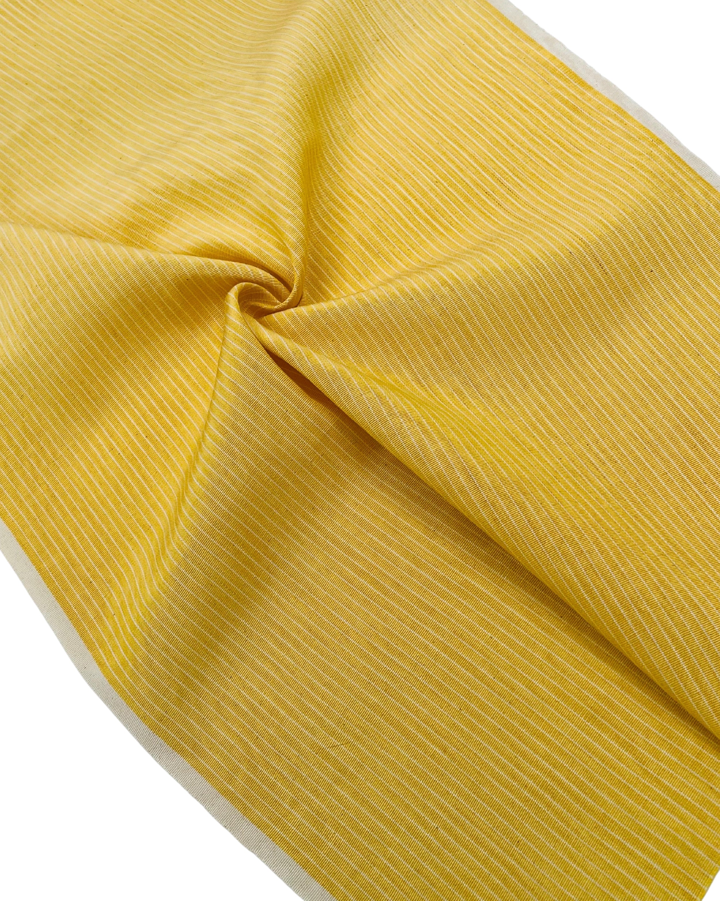 Rembourrage luxueux en soie à rayures jaunes pour tête de lit ottoman, tissus d'intérieur pour textiles de maison : housses d'oreiller, motifs inspirés du kimono, motifs en filigrane.