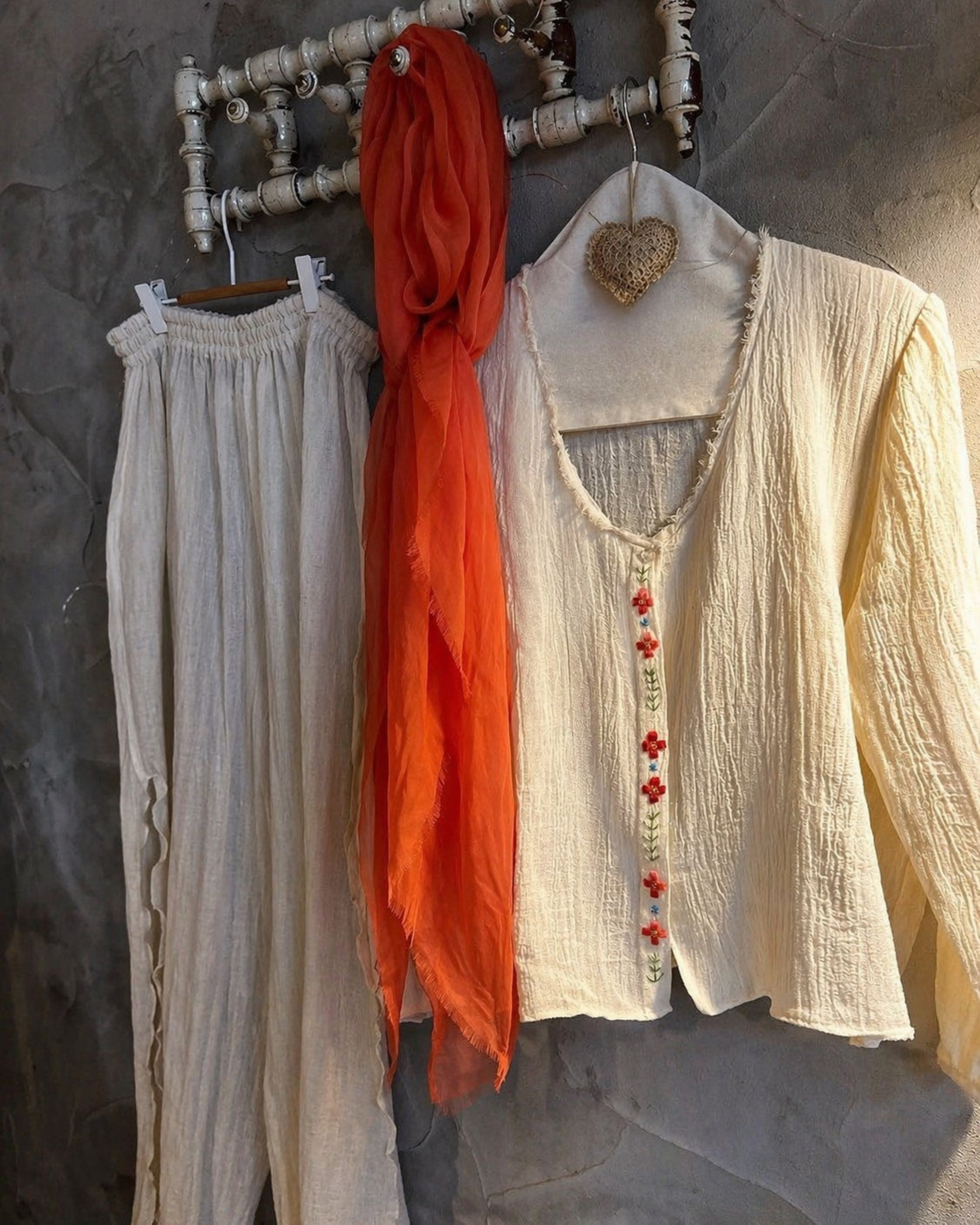 Ivory Unbleached Gauze Organic Cotton Fabric By The Meter.