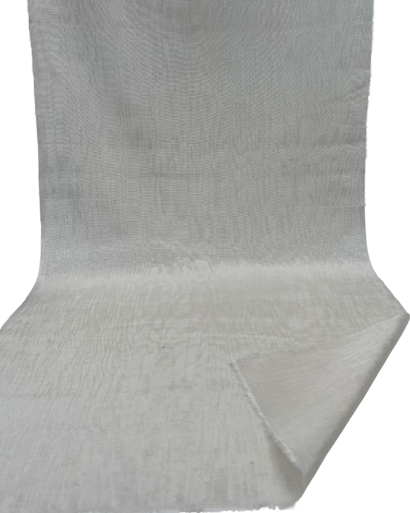 Rembourrage luxueux en soie blanche pour tête de lit ottomane, tissus d'intérieur pour textiles de maison : housses d'oreiller, motifs inspirés du kimono, motifs en filigrane.