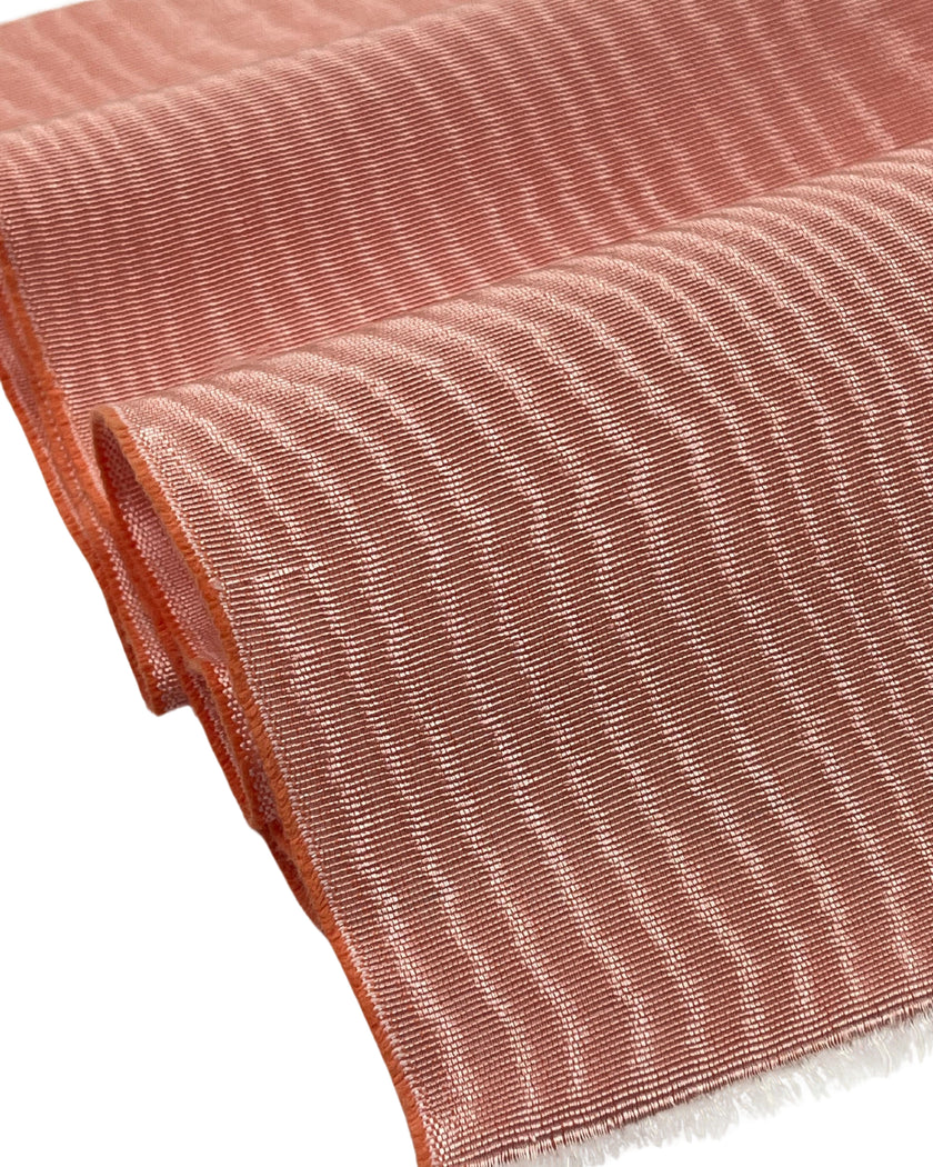 Rembourrage luxueux en soie saumon pour tête de lit ottoman, tissus d'intérieur pour textiles de maison : housses d'oreiller, motifs inspirés du kimono, motifs en filigrane.