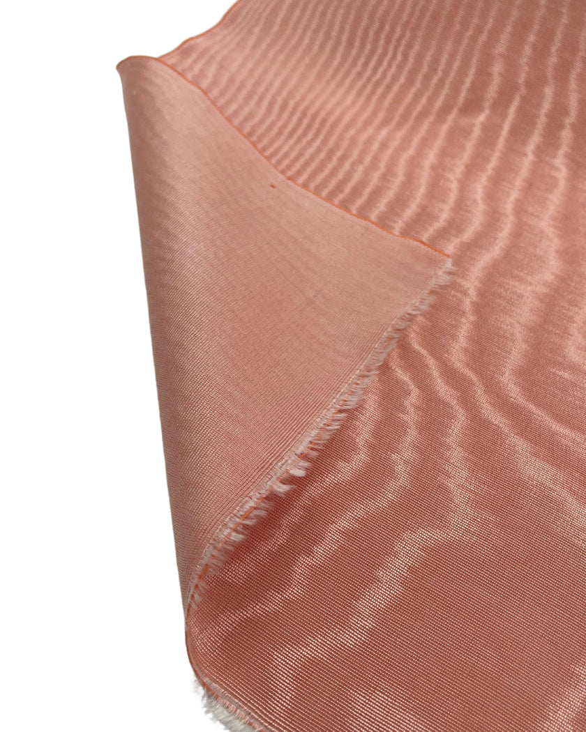 Rembourrage luxueux en soie saumon pour tête de lit ottoman, tissus d'intérieur pour textiles de maison : housses d'oreiller, motifs inspirés du kimono, motifs en filigrane.