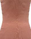 Rembourrage luxueux en soie saumon pour tête de lit ottoman, tissus d'intérieur pour textiles de maison : housses d'oreiller, motifs inspirés du kimono, motifs en filigrane.