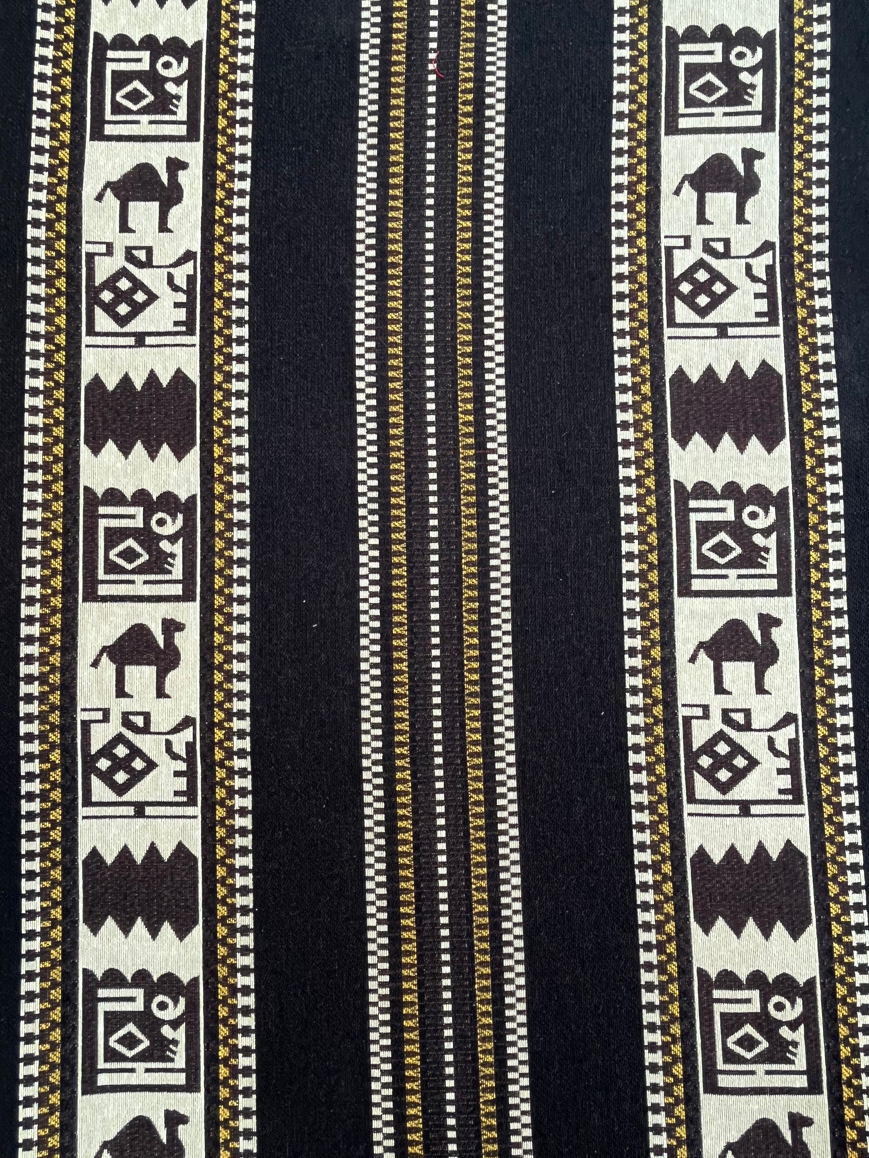 Ağır Ağırlık Kalın Jakarlı Pamuklu Kumaş Metre 400/m2 - Döşemelik Geleneksel Anadolu Etnik Desenli - Döşemelik Kumaşlar. %70 Pamuk %30 Polyester - 140 cm Genişlik. Halı Dokuma Mavi, Kırmızı, Sarı, Siyah Çok Renkli Seçenekler