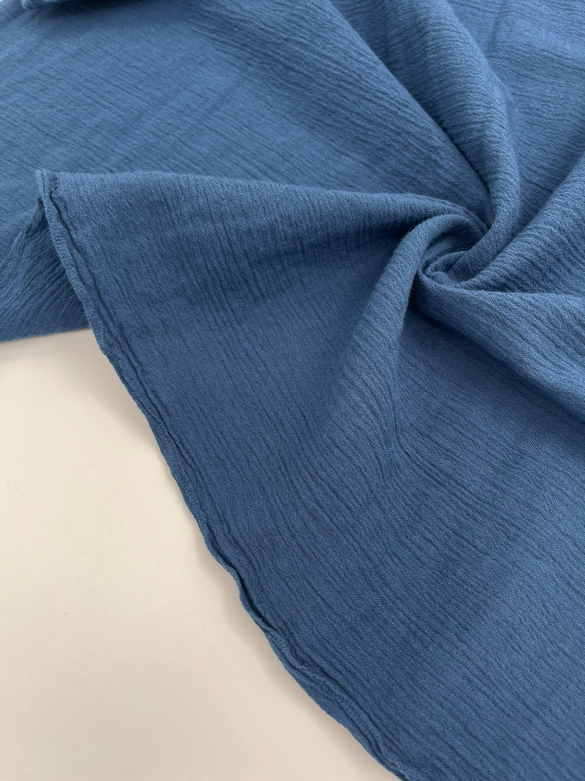 Tissu de gaze froissé, options multicolores disponibles, tissu Sile. Tissu Sile, Beige, Gris Pierre, Rouge Vin, Bleu Marine, Violet, Rouge Vin.