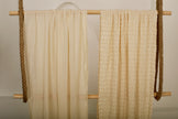 Tissu froissé en coton turc texturé spécial : qualité unique pour les robes d'été kimono et les tenues de nouveau-né | Options de gaze, transparentes et extensibles.