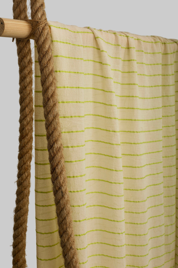 Tissu en coton biologique neutre rayé vert au mètre, tissu froissé avec rayures épingles, large largeur.