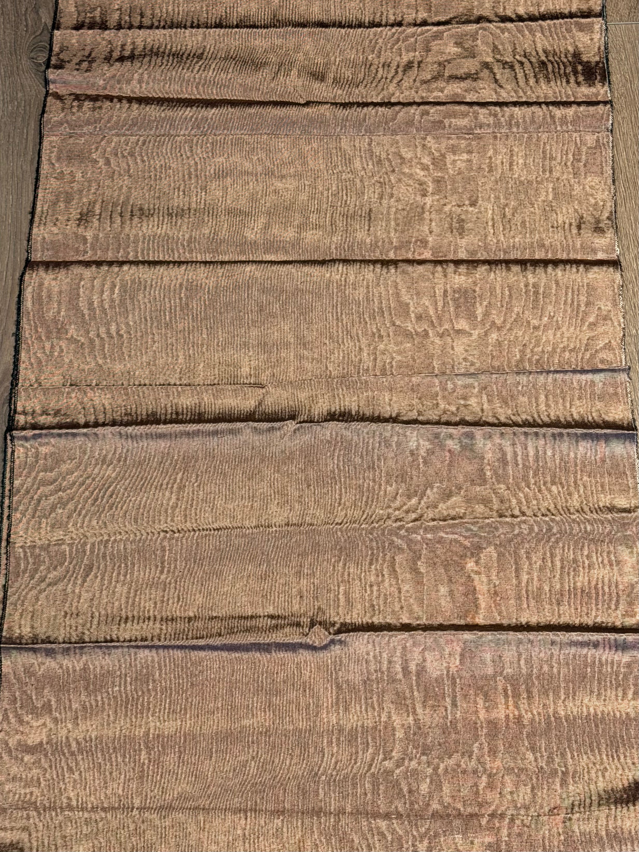 Tapisserie d'ameublement luxueuse en soie noire pour tête de lit ottomane, tissus d'intérieur pour textiles de maison : housses d'oreiller, motifs inspirés du kimono, motifs en filigrane.