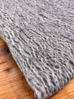 Tissu en lin gris bleuté par cour, tissu en coton biologique, tissus naturels semi-transparents texturés à la main.