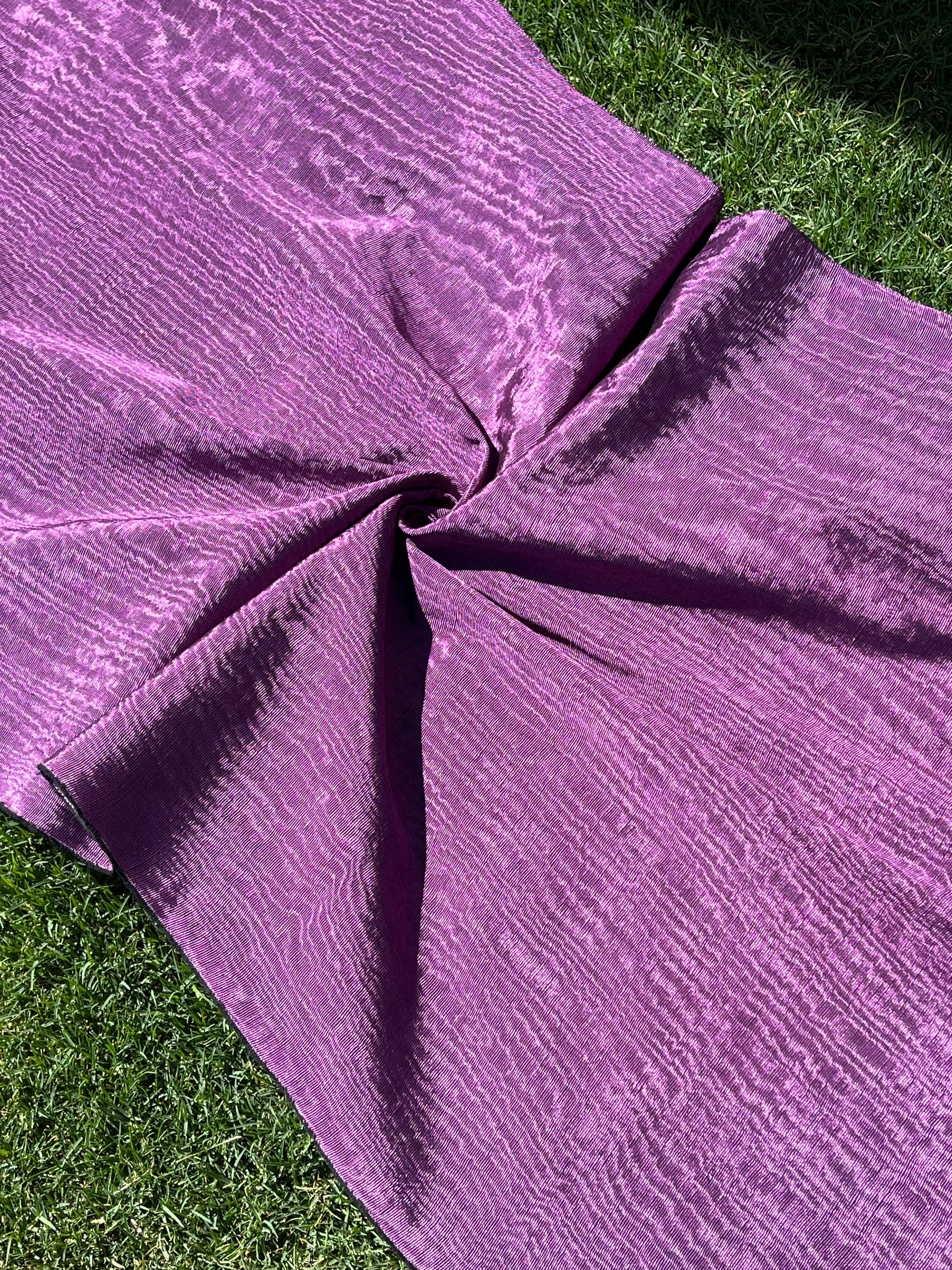 Tissu de soie rose pastel, soie par cour. Conception de filigrane, soie Shantung, tissu de soie moiré large, ruban de soie large et épais, tissu d'ameublement en soie.