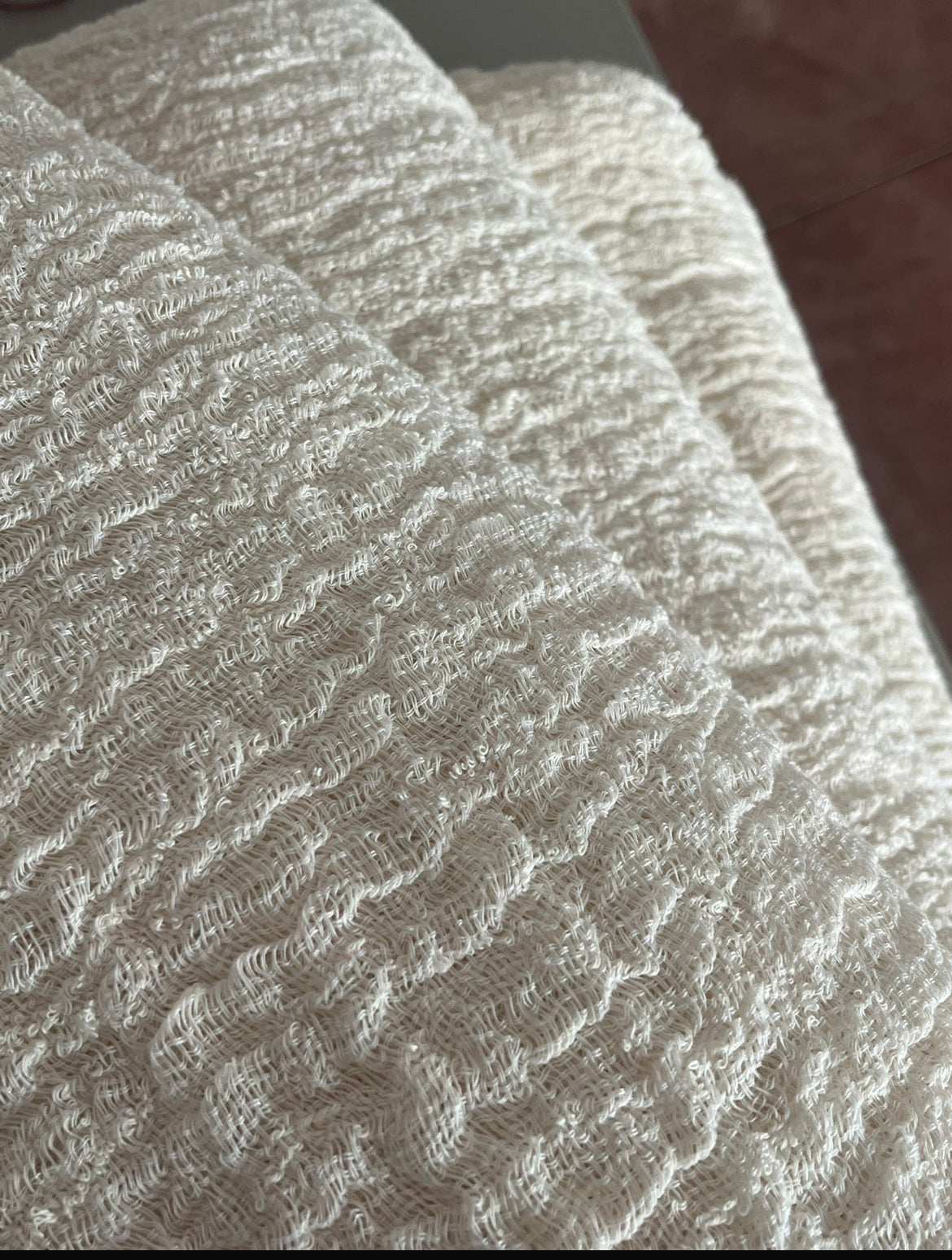 Tissu en lin par cour, tissu en coton biologique, tissus naturels semi-transparents texturés / non blanchis, blanc ivoire.