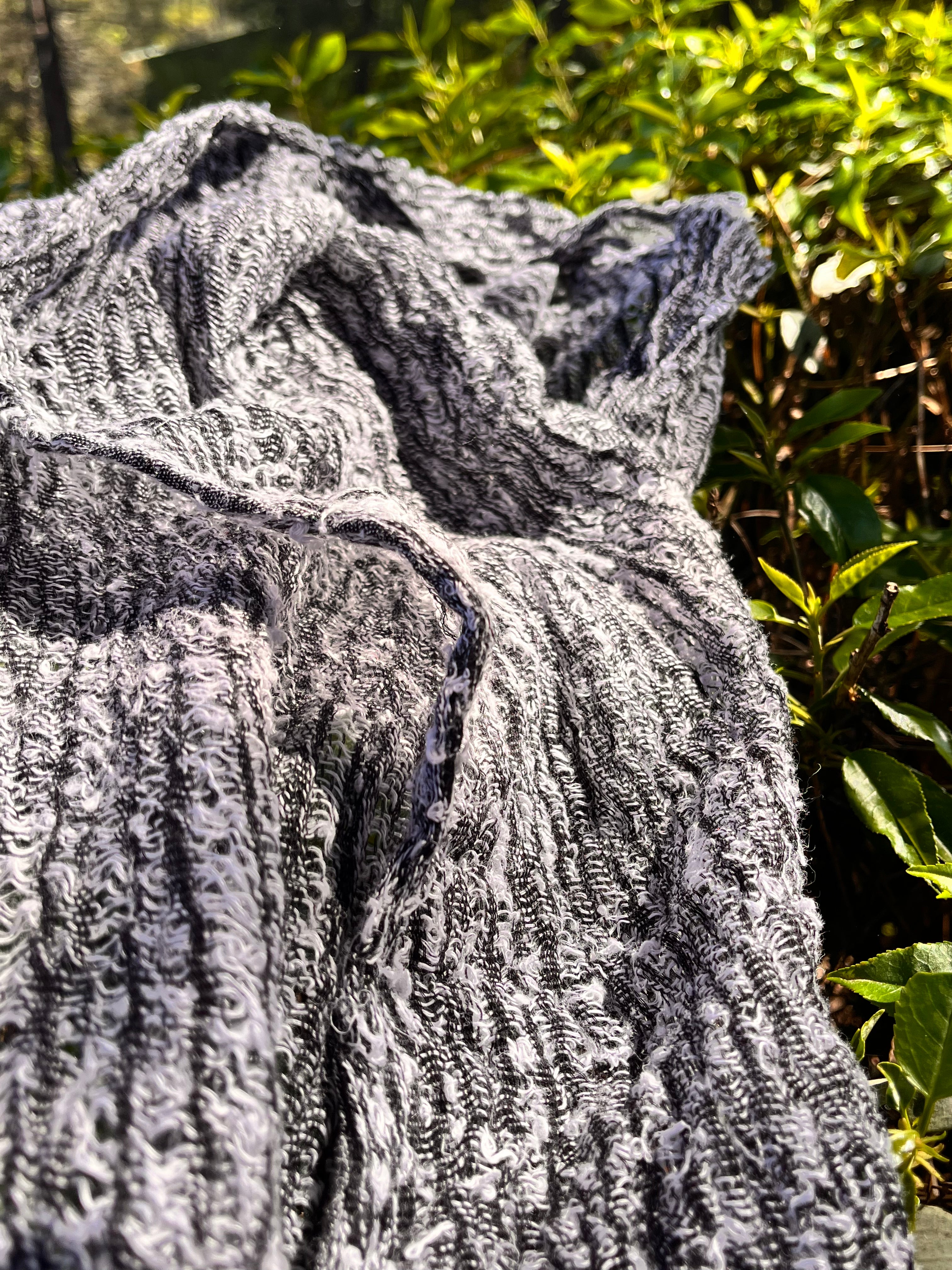 Tissus naturels uniques : mélange de lin et de coton funky, transparent et texturé | Tissus spéciaux de qualité avec texture 3D pour les créations estivales.