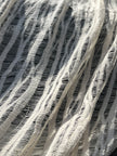 Tissu froissé en coton turc texturé neutre : qualité unique pour les robes d'été kimono, les tenues de nouveau-né | Options de gaze, transparentes et extensibles