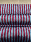 Rembourrage luxueux en soie rayé bleu bordeaux pour tête de lit ottoman, tissus d'intérieur pour textiles de maison : housses d'oreiller, motifs inspirés du kimono, motifs en filigrane.