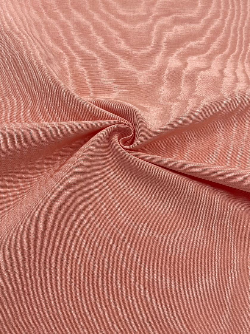 Rembourrage luxueux en soie saumon pour tête de lit ottoman, tissus d'intérieur pour textiles de maison : housses d'oreiller, motifs inspirés du kimono, motifs en filigrane.