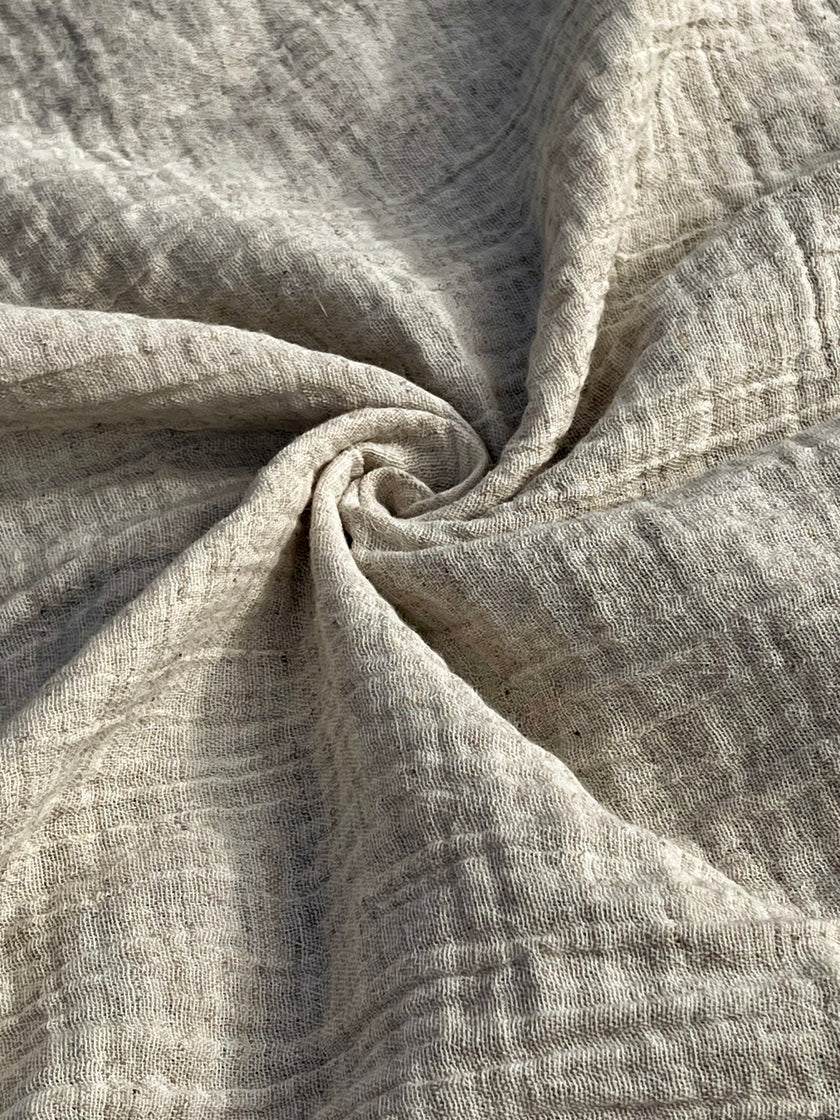 Tissu en coton biologique neutre rayé gris au mètre, tissu froissé à rayures, large largeur.