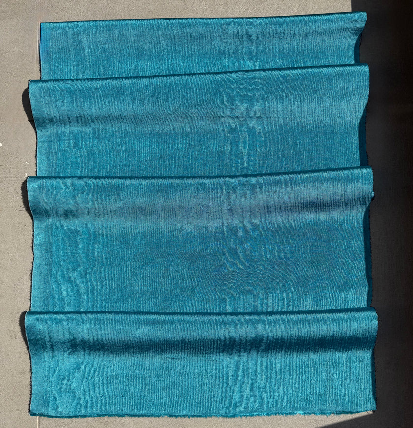 Osmanlı Başlıklı Mavi Lüks İpek Döşeme, Ev Tekstili İç Mekan Kumaşları: Yastık Kılıfları, Kimono Esintili Tasarımlar, Filigran Desenleri.