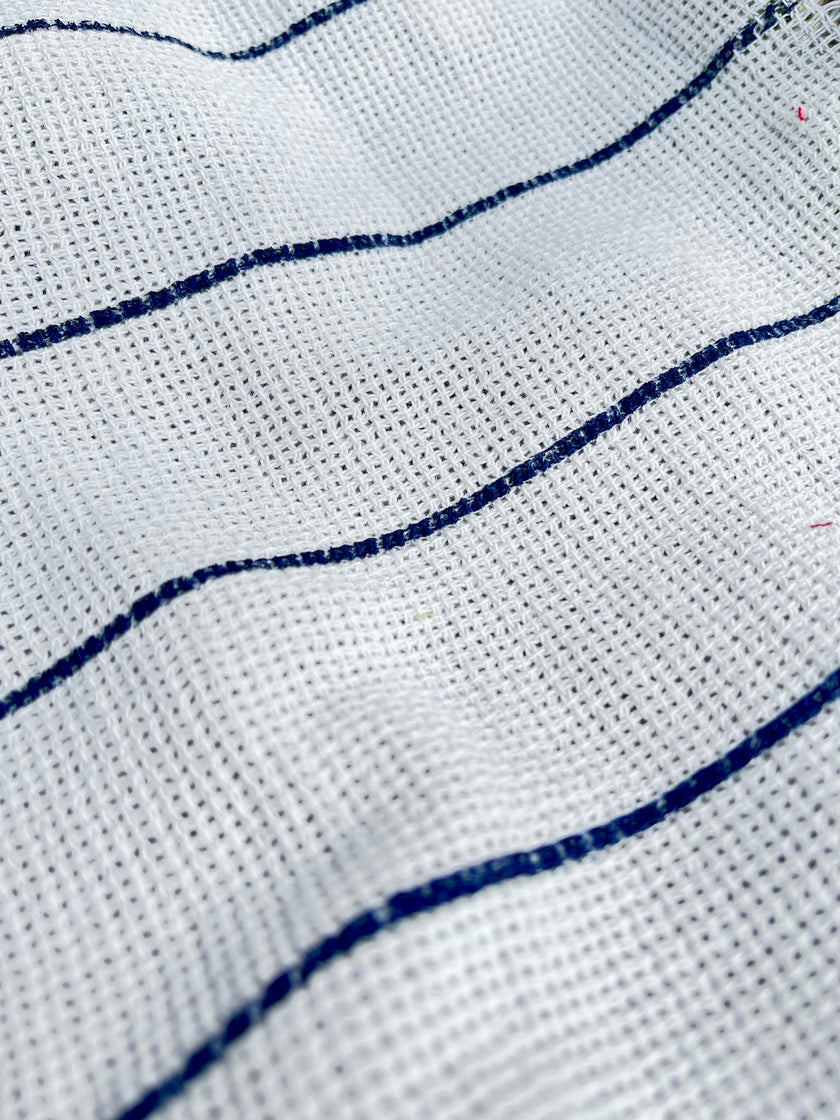Tissu froissé en coton turc texturé spécial : qualité unique pour les robes d'été kimono et les tenues de nouveau-né | Options de gaze, transparentes et extensibles.