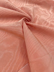 Rembourrage luxueux en soie saumon pour tête de lit ottoman, tissus d'intérieur pour textiles de maison : housses d'oreiller, motifs inspirés du kimono, motifs en filigrane.