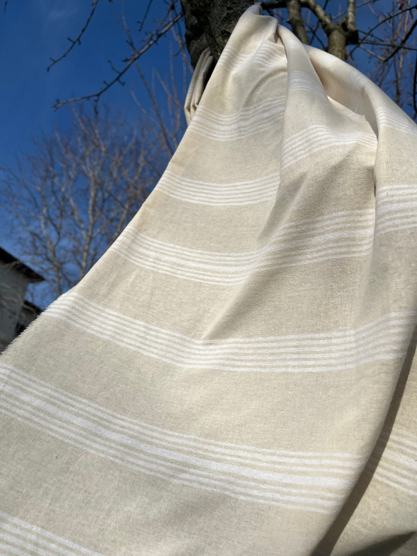Yumuşak Akışkan Geniş Çizgili Orta Ağırlıkta Yumuşatılmış Keten Pamuklu Kumaş Metre Başına 200g/m2 - Döşemelik Çizgili Fransız Stili veya Kimono veya Pantolon İçin Dikiş Projeleri İçin - Doğal Döşemelik Kumaşlar 235 CM Genişlik.