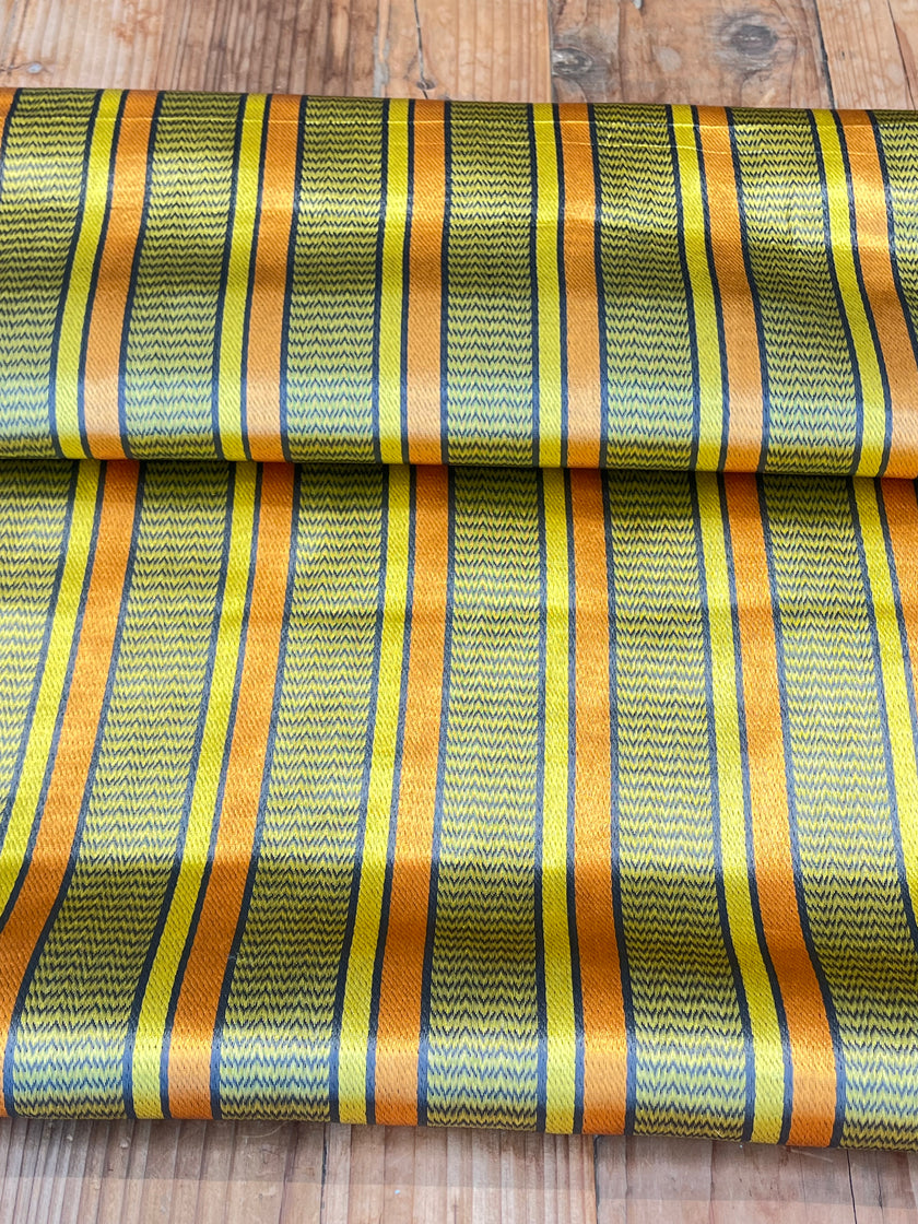 Luxueux satin de soie épais, rembourrage pour tête de lit ottoman, tissus d'intérieur pour textiles de maison : housses d'oreiller, tissus syriens traditionnels.