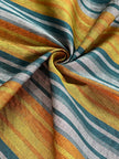 Rembourrage luxueux en soie dorée pour tête de lit ottoman, tissus d'intérieur pour textiles de maison : housses d'oreiller, motifs inspirés du kimono, motifs en filigrane.