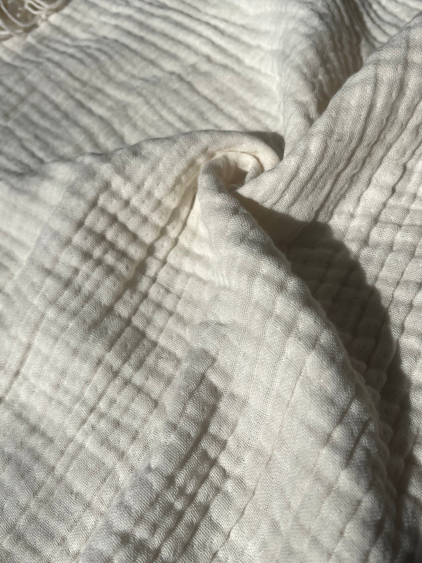 Organic Muslin Baby Blanket – 140x100cm Double Layered, Undyed Cotton, Newborn Swaddle with Fringed Edges – Light Pink, Blue, Sage, Biscuit