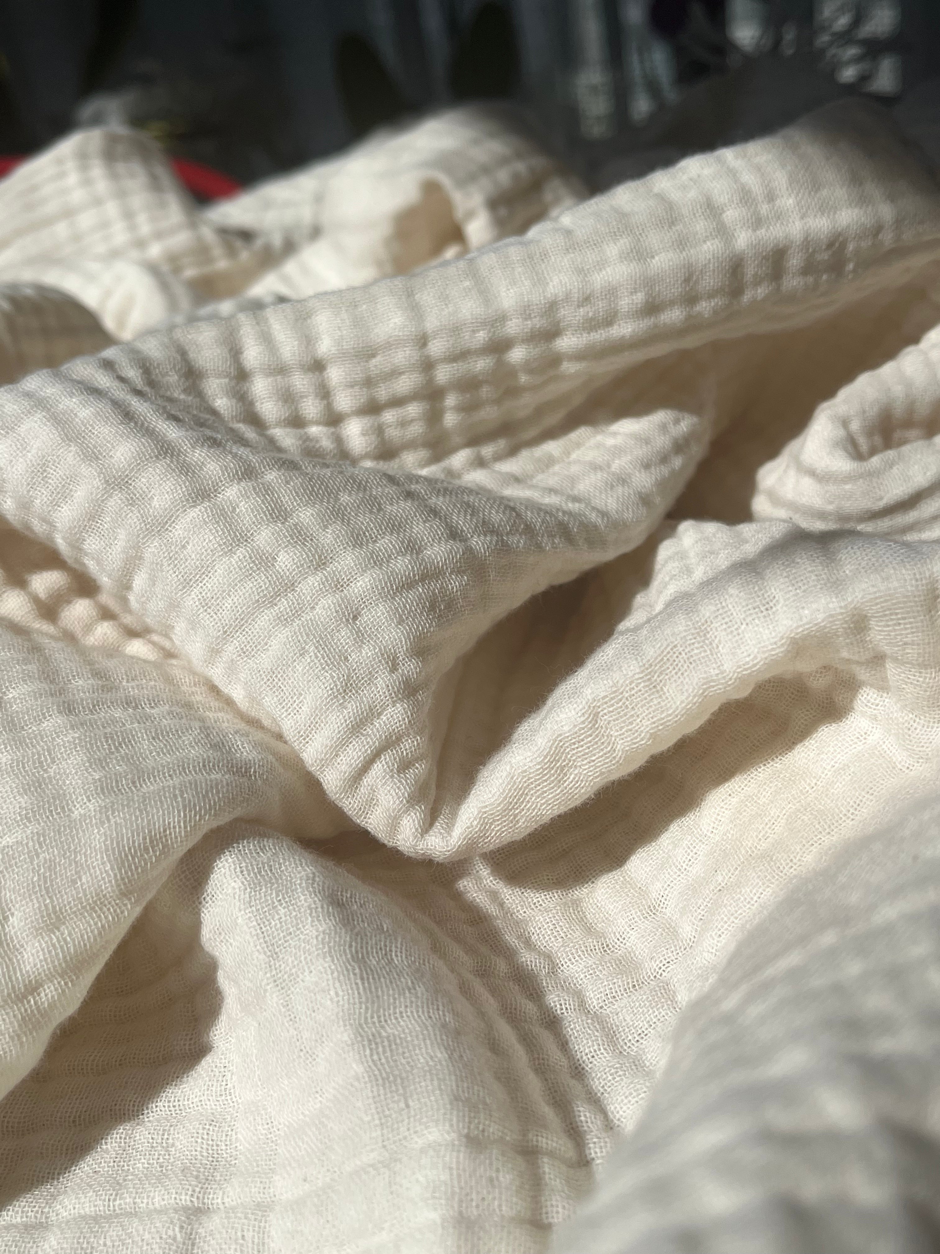 Organic Muslin Baby Blanket – 140x100cm Double Layered, Undyed Cotton, Newborn Swaddle with Fringed Edges – Light Pink, Blue, Sage, Biscuit