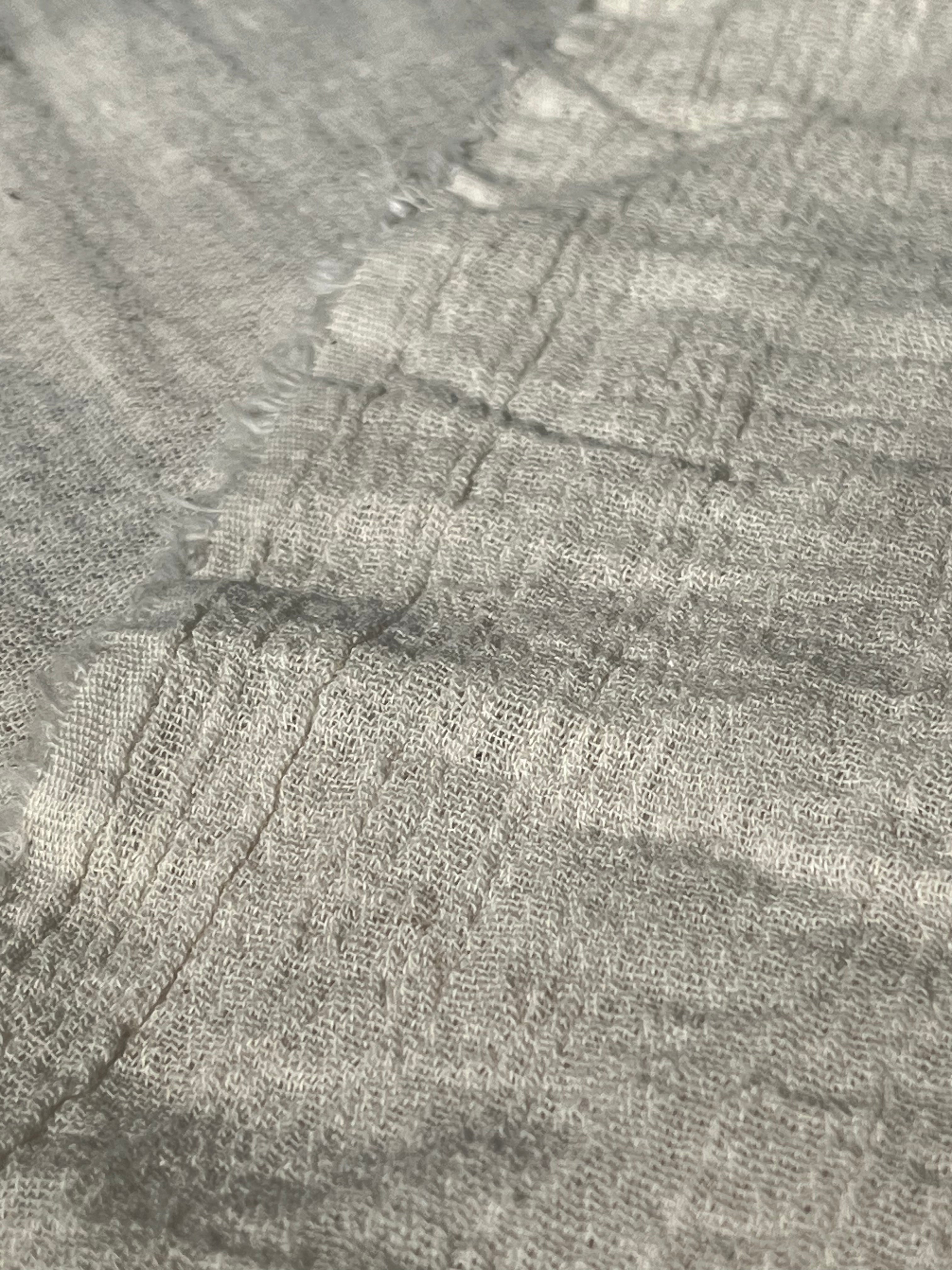 Tissu en coton biologique neutre non blanchi ivoire au mètre, tissu froissé, large largeur.