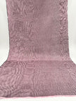 Rembourrage luxueux en soie rose pastel pour tête de lit ottoman, tissus d'intérieur pour textiles de maison : housses d'oreiller, motifs inspirés du kimono, motifs en filigrane.