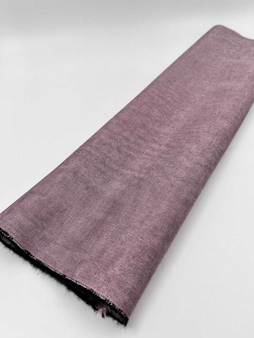 Rembourrage luxueux en soie rose pastel pour tête de lit ottoman, tissus d'intérieur pour textiles de maison : housses d'oreiller, motifs inspirés du kimono, motifs en filigrane.