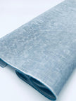 Rembourrage luxueux en soie bleu pastel pour tête de lit ottoman, tissus d'intérieur pour textiles de maison : housses d'oreiller, motifs inspirés du kimono, motifs en filigrane.
