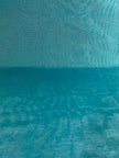 Tissu de soie bleu turquoise, soie par cour. Conception de filigrane, soie Shantung, tissu de soie moiré large, ruban de soie large et épais, tissu d'ameublement en soie.