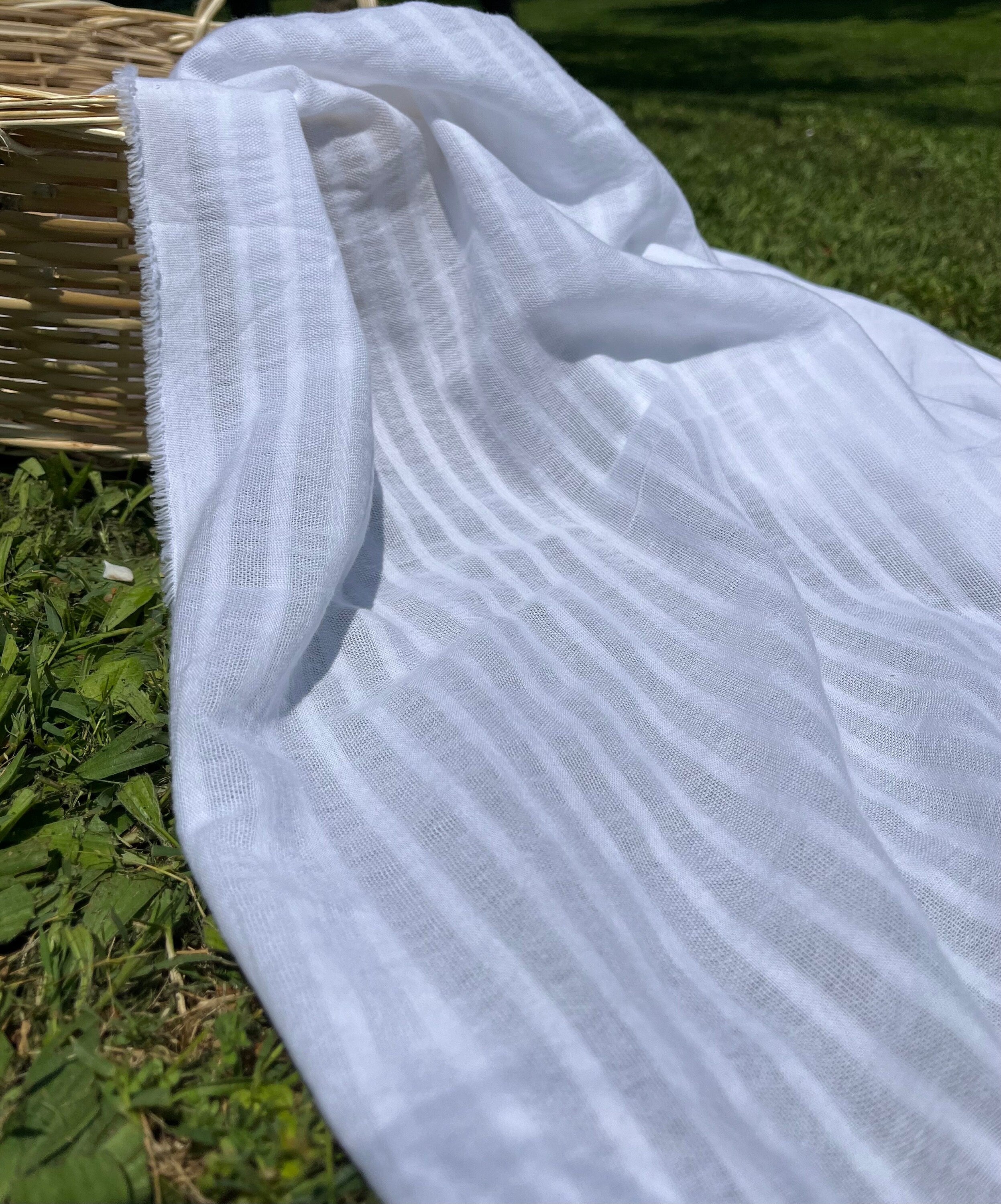 Çizgili Pamuklu Kumaş, Kahverengi, Yeşil, Siyah, Krem, Beyaz Renk Seçenekleri Mevcuttur, 165 CM GENİŞLİK.