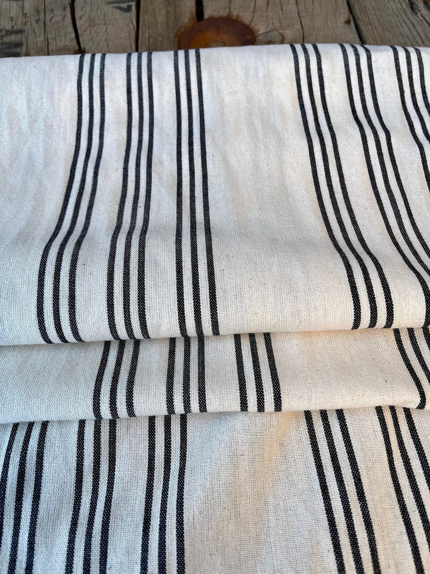 Tissu en coton biologique neutre rayé marine au mètre, tissu froissé avec rayures épingles, large largeur