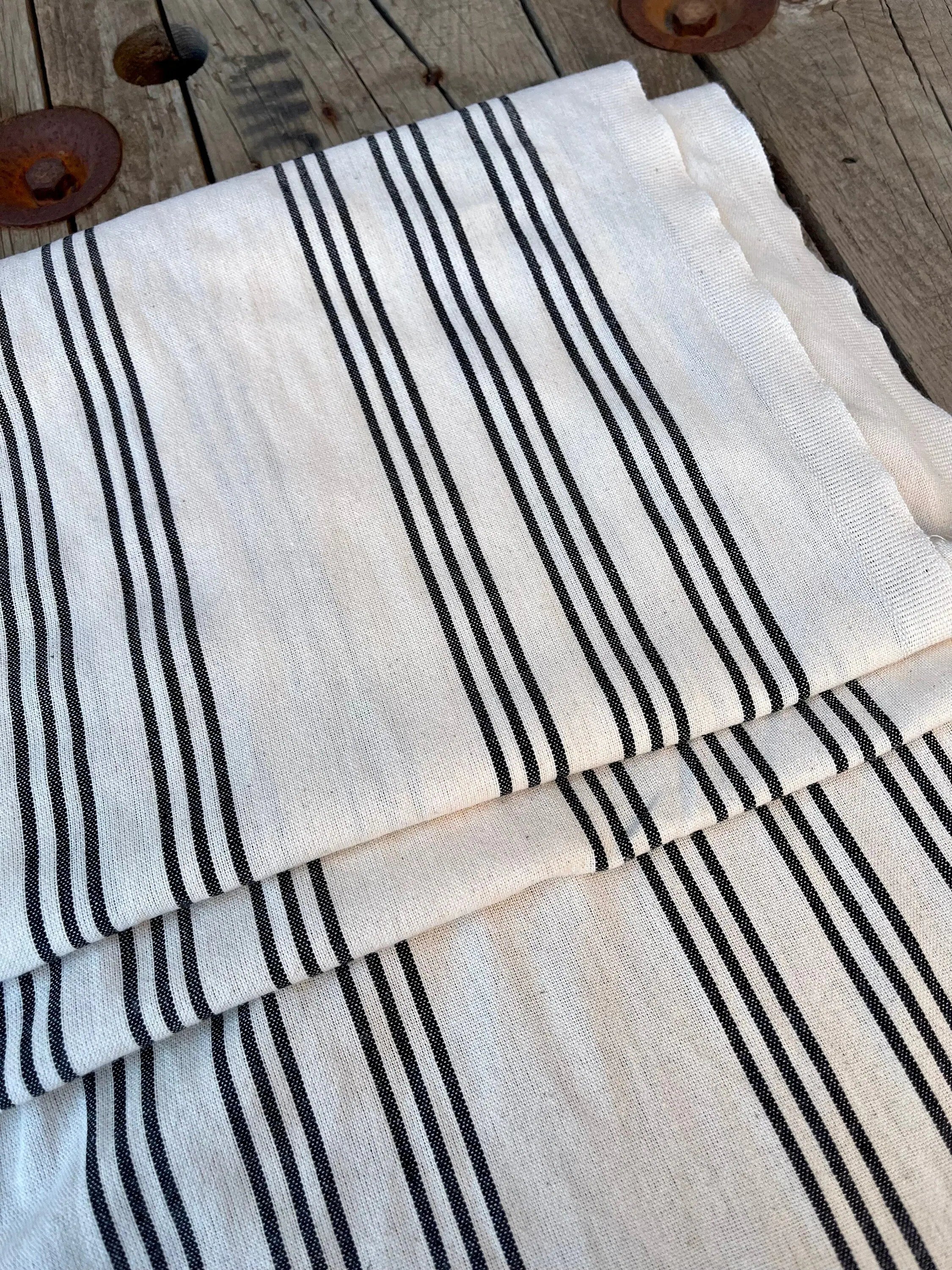 Tissu en coton biologique neutre rayé marine au mètre, tissu froissé avec rayures épingles, large largeur