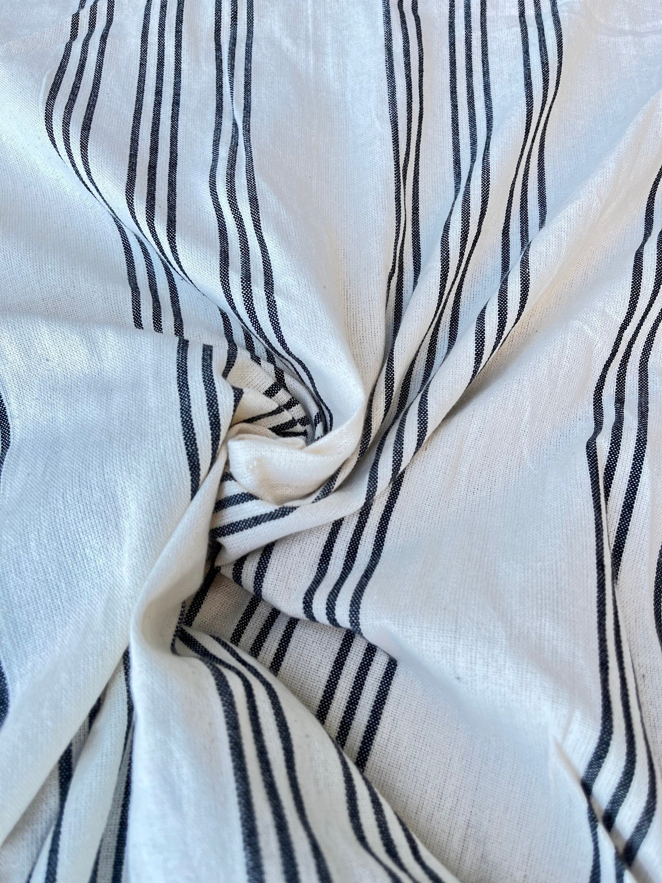 Tissu en coton biologique neutre rayé marine au mètre, tissu froissé avec rayures épingles, large largeur