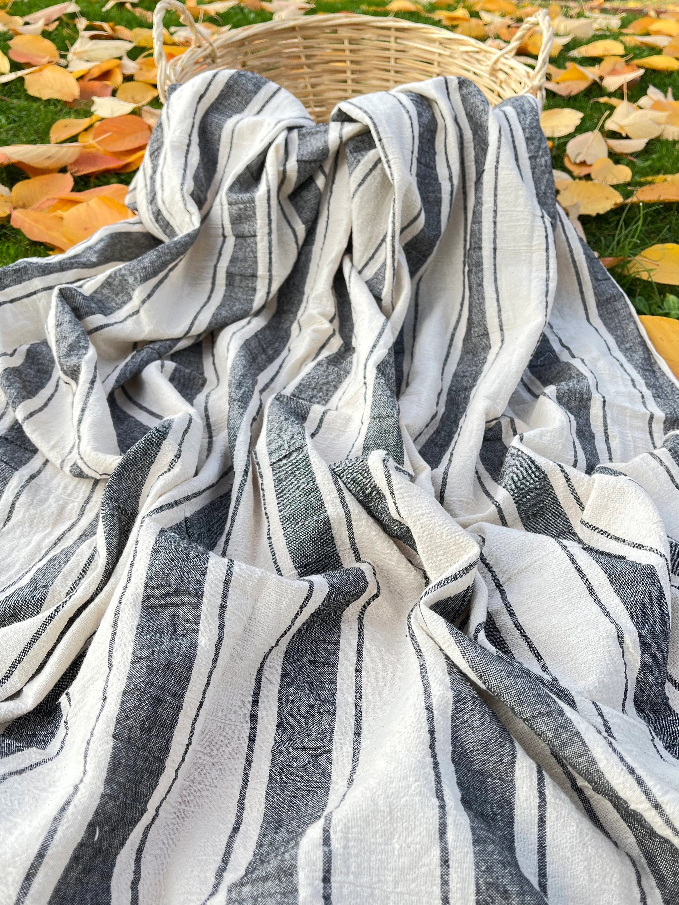Sile Cloth Cotton Natural Fabric With Black Stripes.