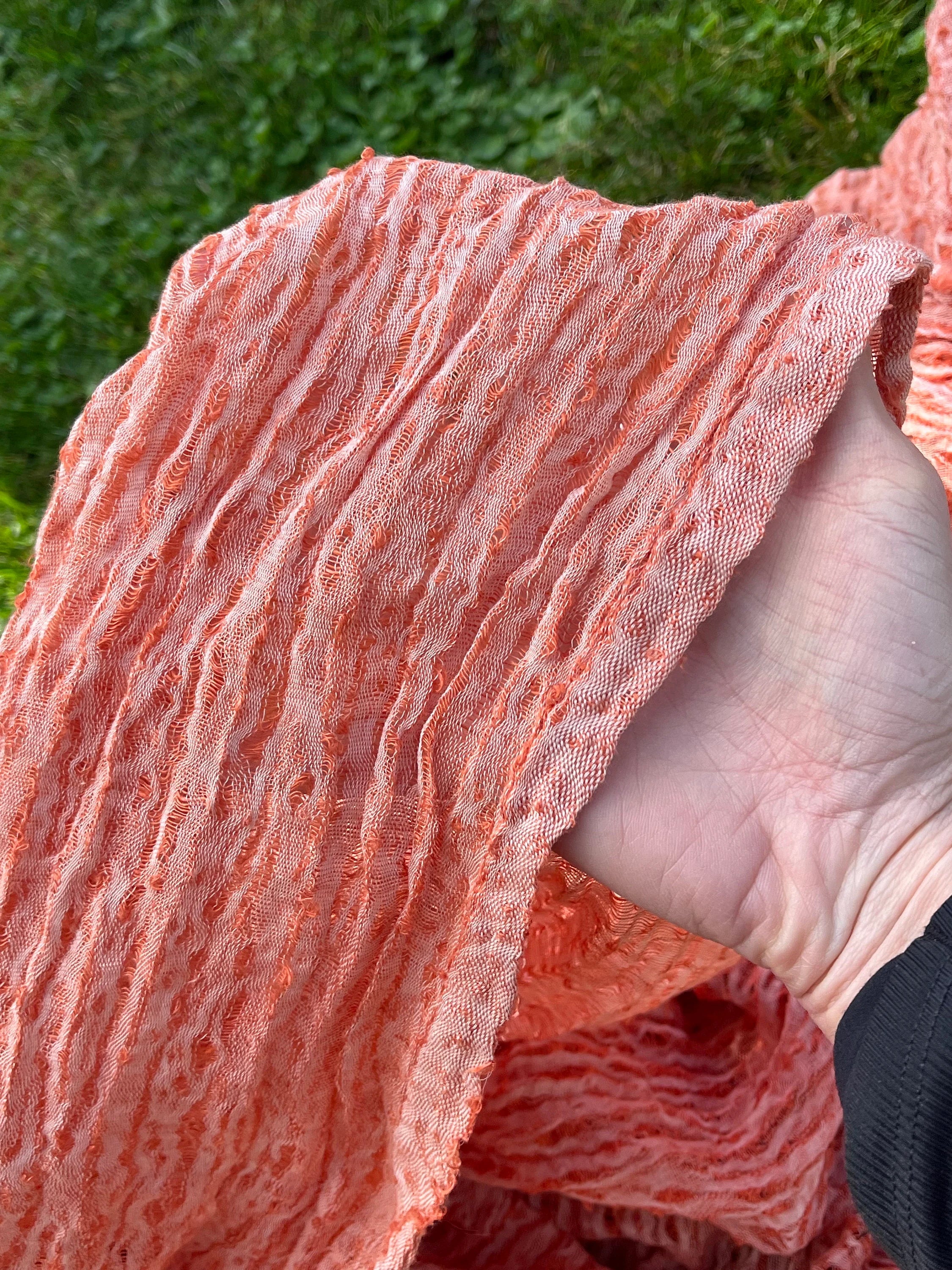 Metre Kare Pastel Turuncu Keten Kumaş, Organik Pamuklu Kumaş, Dokulu El Dokuma Yarı Şeffaf Doğal Kumaşlar.