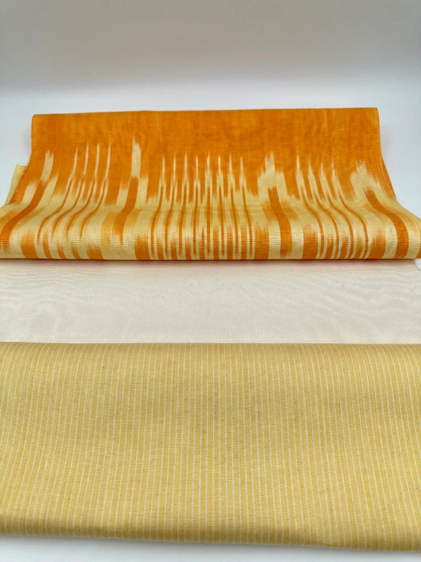 Rembourrage luxueux en soie à rayures jaunes pour tête de lit ottoman, tissus d'intérieur pour textiles de maison : housses d'oreiller, motifs inspirés du kimono, motifs en filigrane.